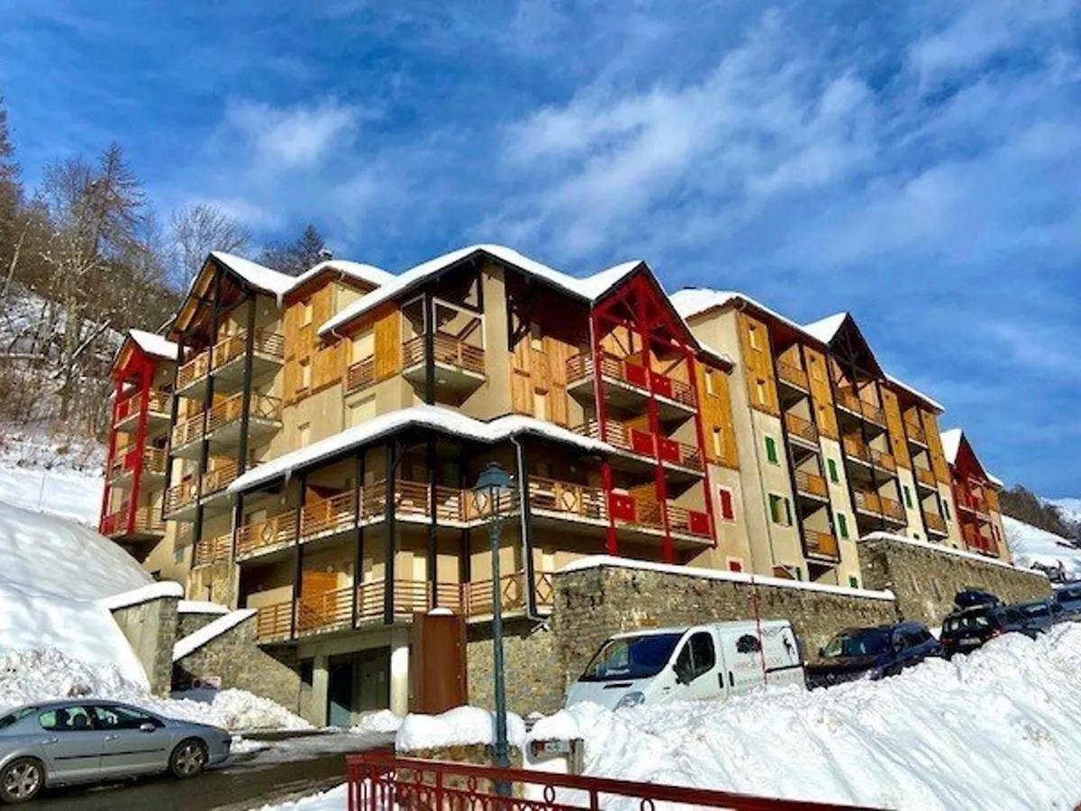 Appartement T2 Confortable, 4 Pers., Garage, Wifi, Bareges, Proche Thermes Et Ski-Bus - Fr-1-403-97 0*,